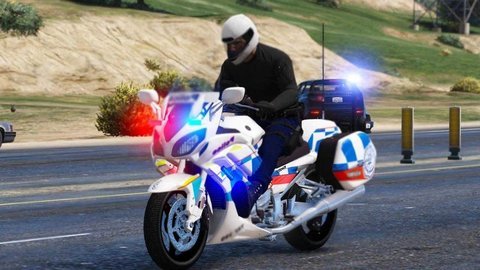 警察摩托车追逐游戏